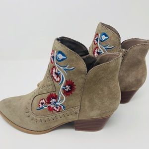 Carlos by Carlos Santana Embroidered Bootie